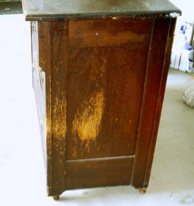 Refinishing Dresser - House Of Hawthornes The finish on the entire piece was bubbly and in pretty rough shape. - Refinishing Dresser - House Of Hawthornes