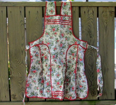 Fruit Of The Loom apron.