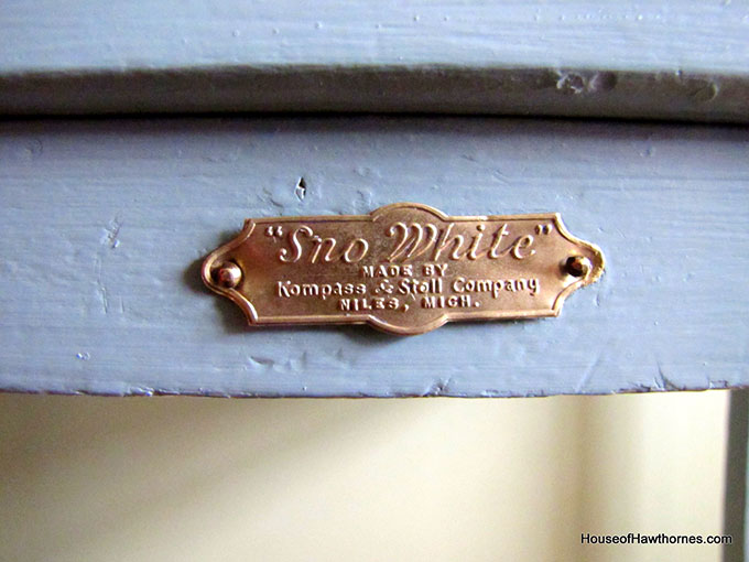 A DIY project with heart. How I rescued and updated my mom's vintage enamel topped table. It looked pretty grungy BEFORE, but the AFTER looks so much better :) 