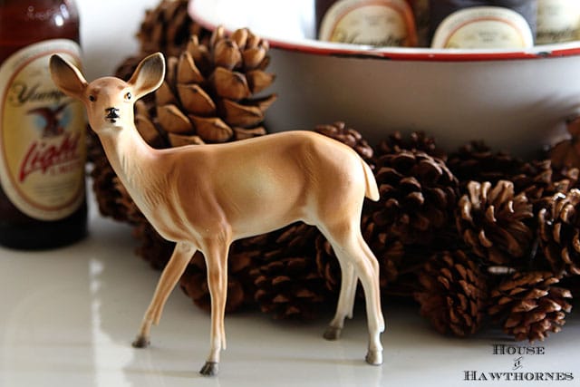 How to make your beer (or pop for that matter) bottles into cute little reindeer for the holiday season.  They make a great DIY Christmas hostess gift too.  via houseofhawthornes.com