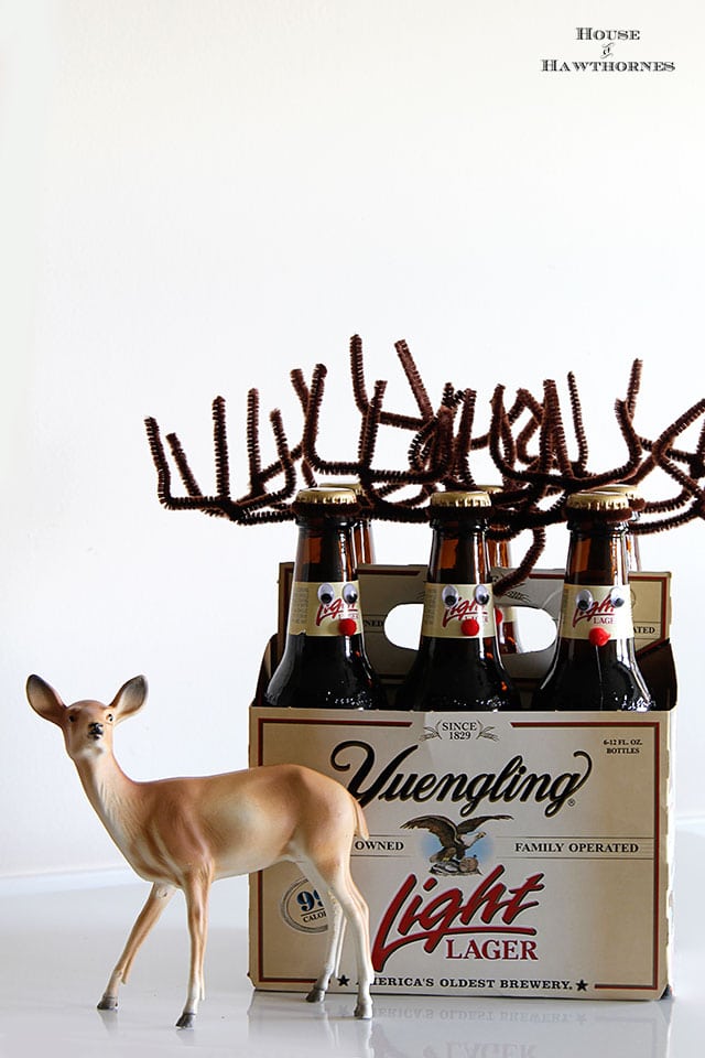 How to make your beer (or pop for that matter) bottles into cute little reindeer for the holiday season.  They make a great DIY Christmas hostess gift too.  via houseofhawthornes.com