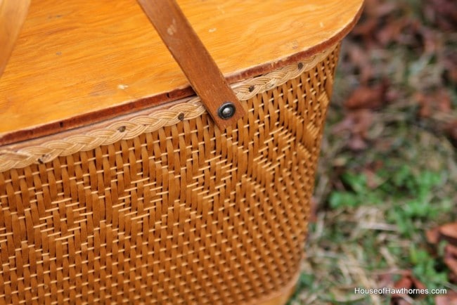 Weaving design on a Redmon picnic basket.