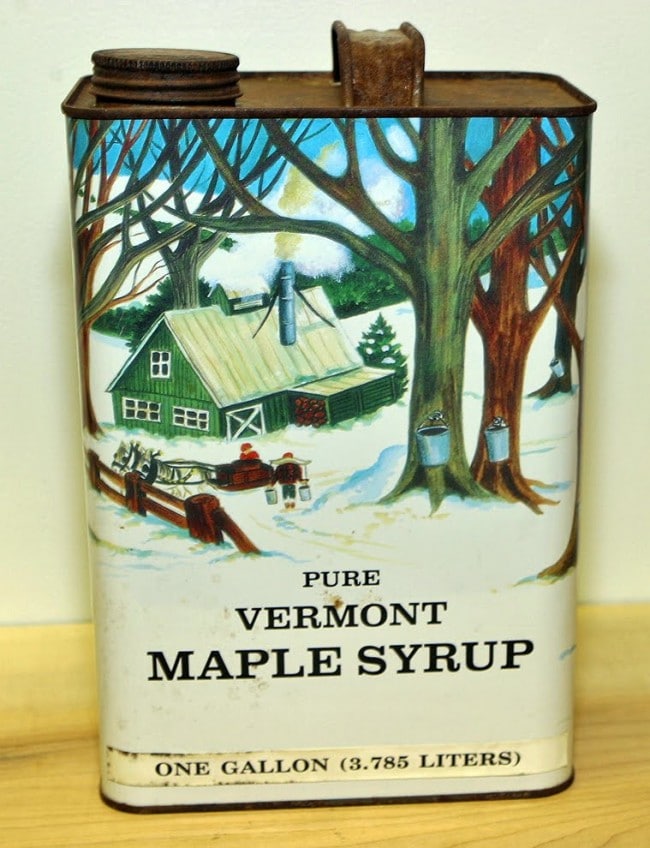 Vintage Vermont maple syrup tin.