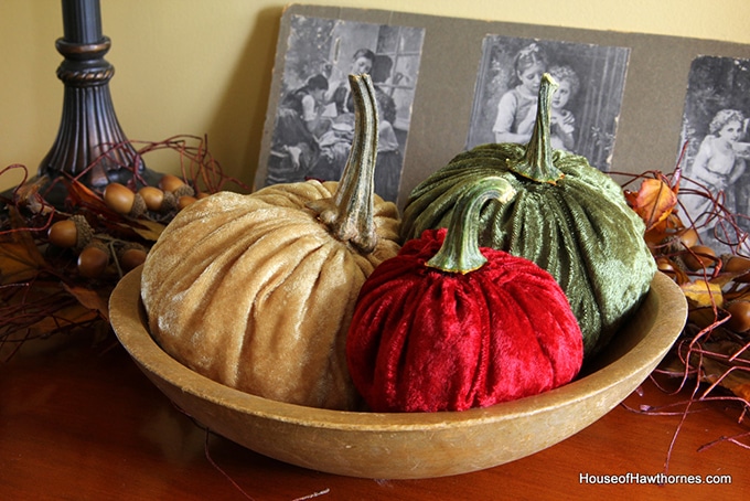 How to make velvet pumpkins