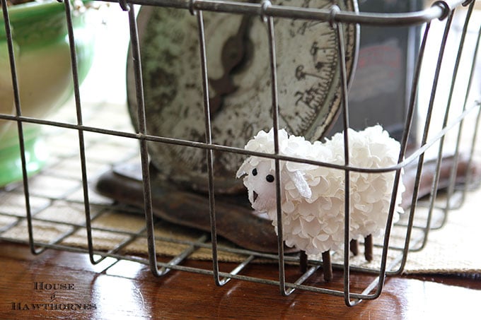 DIY Vintage Modern Farmhouse Easter Centerpiece