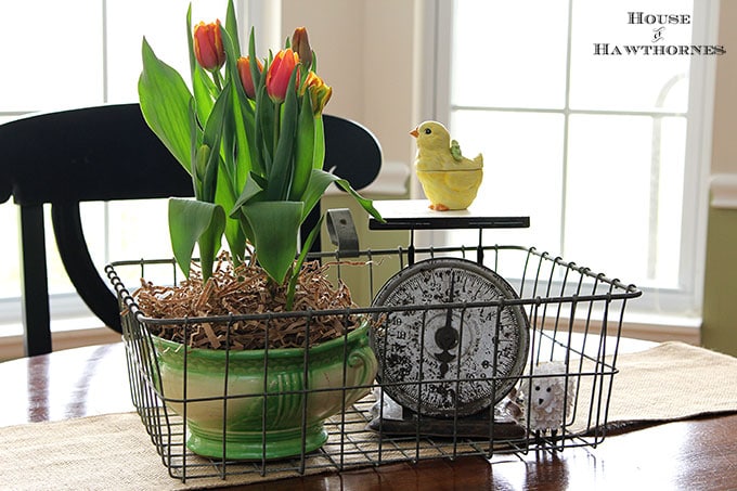 DIY Vintage Modern Farmhouse Easter Centerpiece