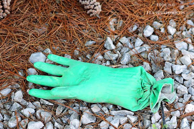 DIY hypertufa hand tutorial for your garden (hypertufa is light weight concrete like substance)