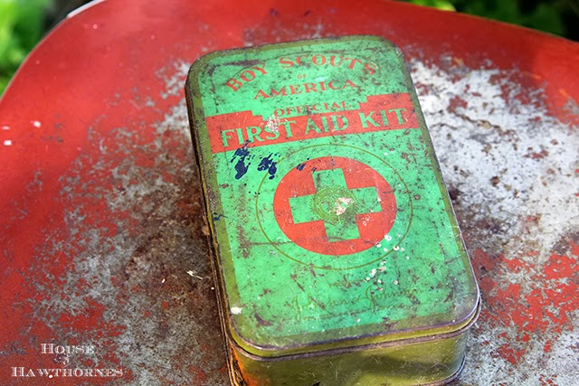 Old Boy Scouts Of America First Aid Kit. 