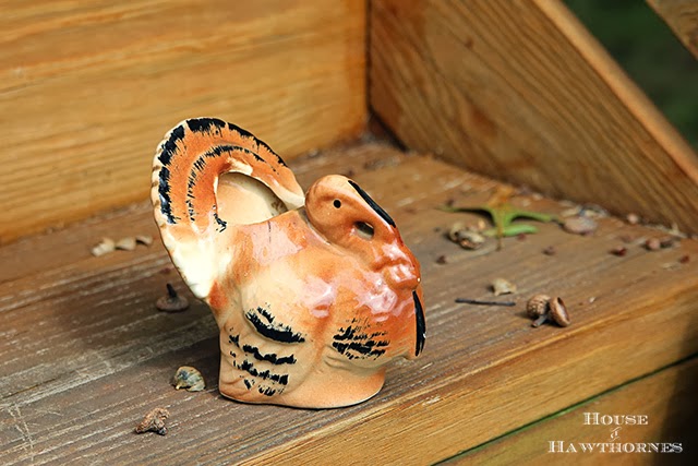 Fun vintage Thanksgiving planter @ houseofhawthornes.com