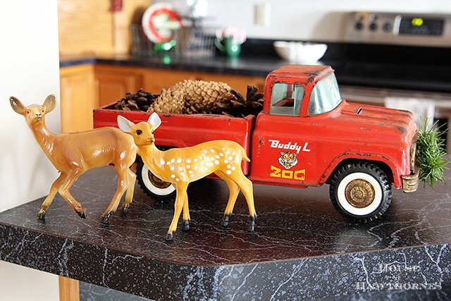 Using vintage Christmas deer in your holiday decor