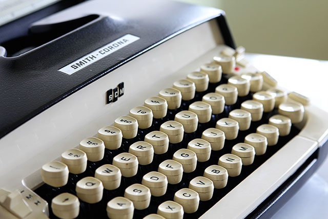 1960's Royal Galaxie Typewriter 