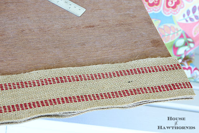 How to Make an Upholstery Webbing Table Runner