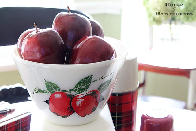 Vintage Fire King apple bowl is part of a fall apple vignette for the kitchen table via houseofhawthornes.com