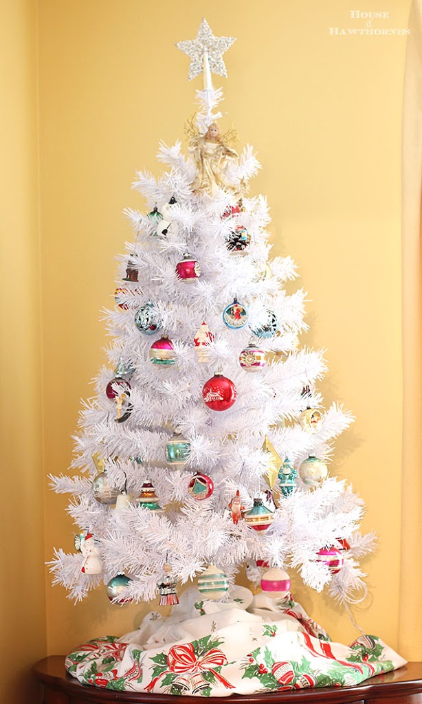 Vintage White Christmas Tree with Shiny-Brite Ornaments : Atta