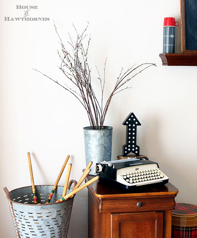 Galvanized pieces used in farmhouse decor