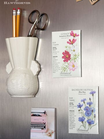 DIY seed packet refrigerator magnets for your spring and summer decor. A super quick and easy five minute craft project and would make cute wedding favors.