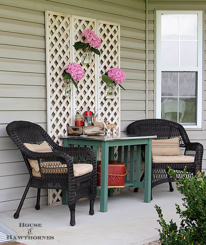 Summer back porch decorating ideas with an eclectic style. Easy DIY and decor inspiration for your porch or patio this summer.