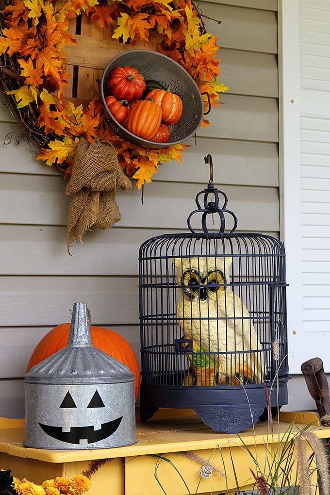 Transitioning The Porch From Fall To Halloween - House of Hawthornes