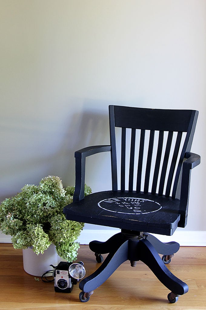 Breathing new life into an oak banker's chair with chalk paint and a stencil. A simple DIY project that saved this tired yard sale find from an early death.