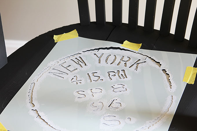 Breathing new life into an oak banker's chair with chalk paint and a stencil. A simple DIY project that saved this tired yard sale find from an early death.