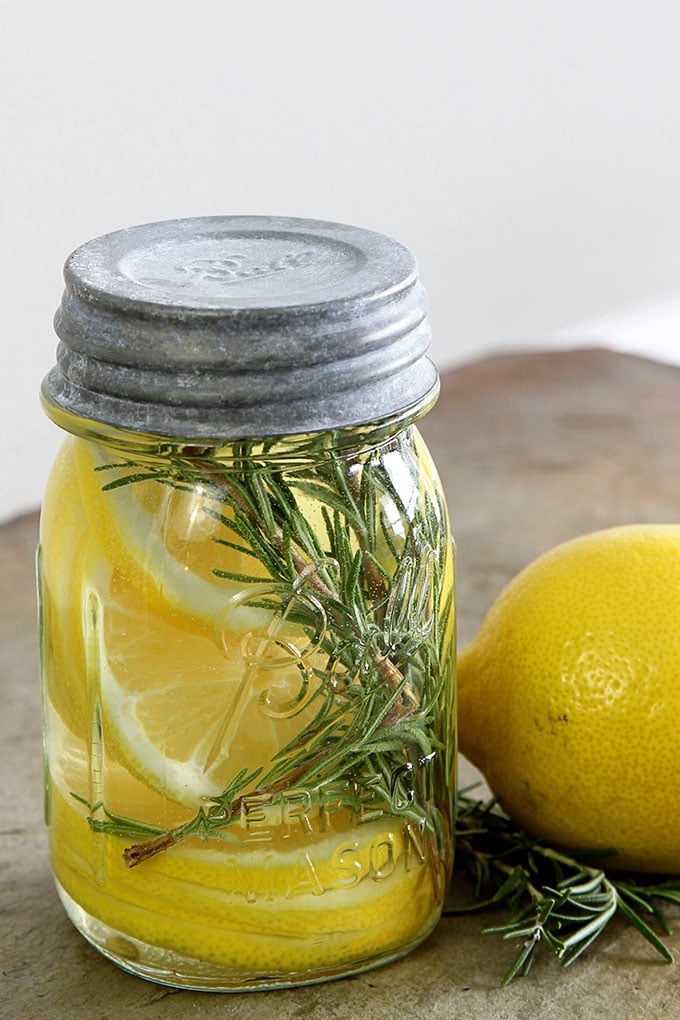 Learn how to make an all natural room scent with lemon, rosemary and vanilla. It's quick and easy and makes your home smell yummy and cozy!