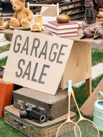 40 yard sale tips to make the most out of your sale this year. Yard sales and garage sales are a GREAT way to make extra cash while decluttering your home.