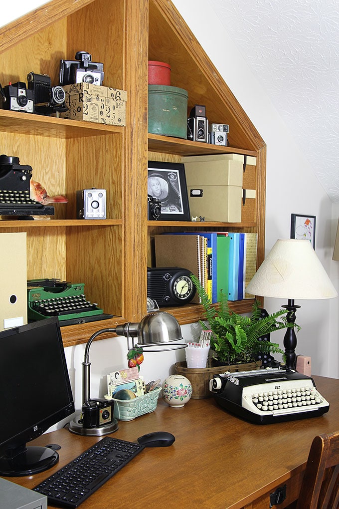 10 Tips to Decorate Your Office Interior in Vintage Style