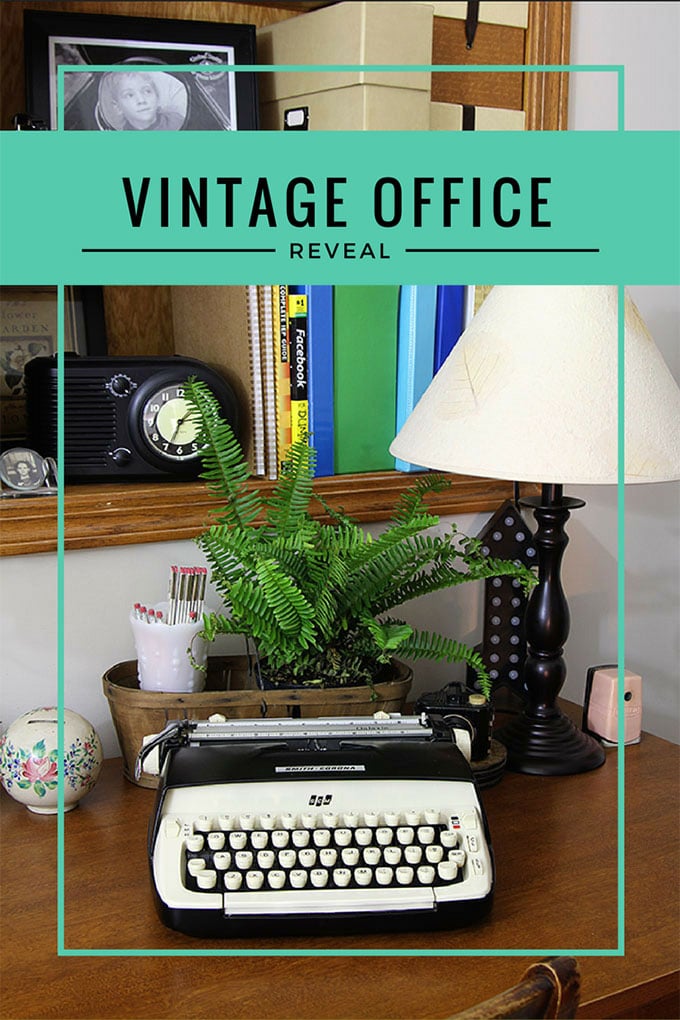 Vintage Home Office | Home office ideas with an eclectic vintage design style. An office, craft room or studio doesn't have to be boring if you give it some personality!