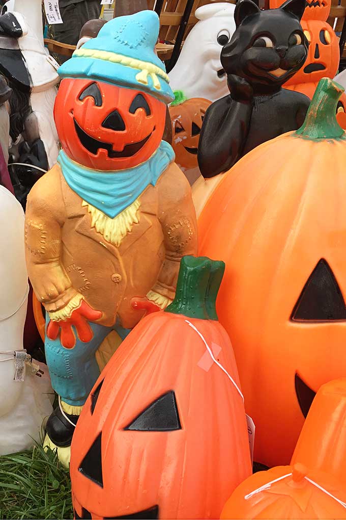 Vintage Halloween blowmolds.