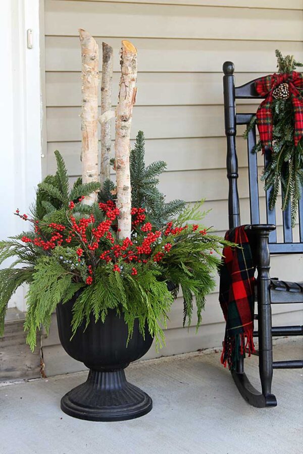 How To Make Outdoor Christmas Planters - House of Hawthornes