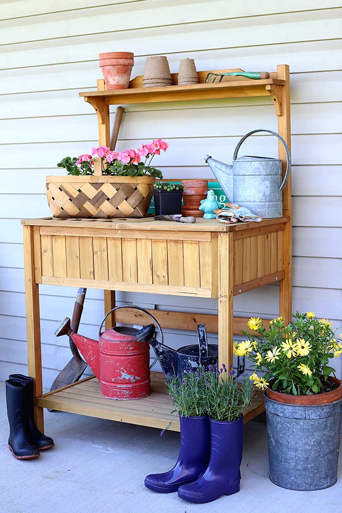 Outdoor Potting Bench House of Hawthornes