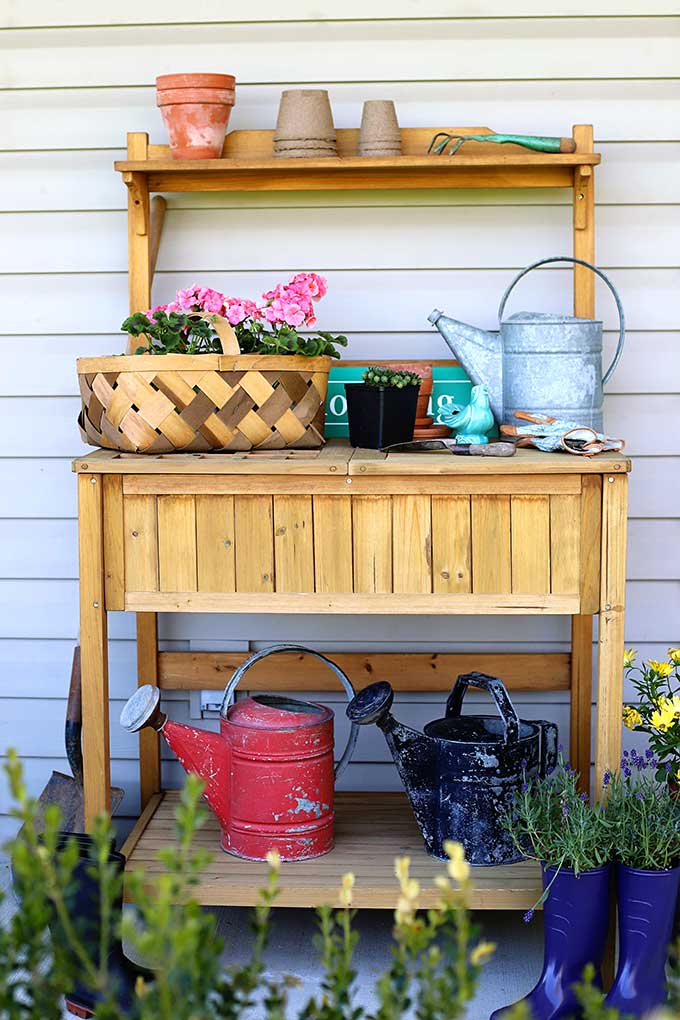 Outdoor Potting Bench - House of Hawthornes