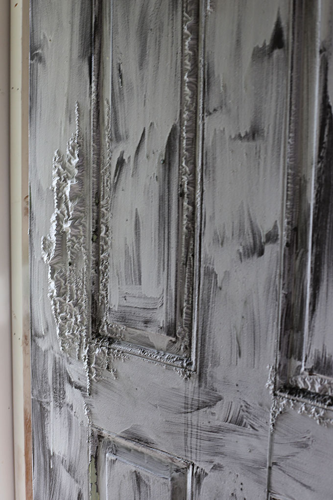 how to apply silver paint on metal door