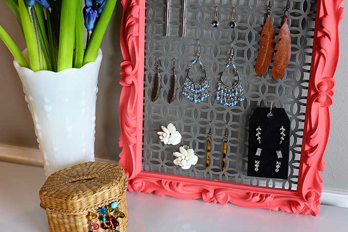 DIY Lace Earring Holder Frame - Oh You Crafty Gal