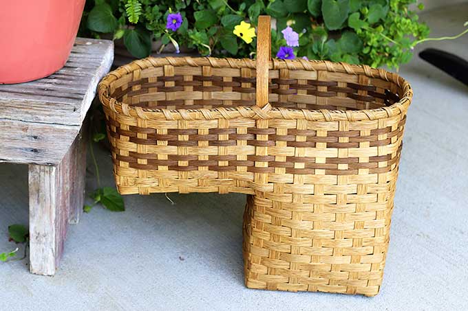 stair step basket