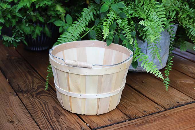 Bushel basket craft idea.