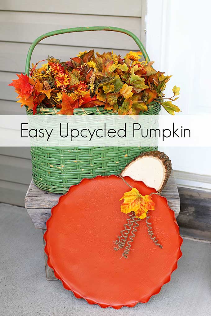 repurposed thrift store tray into fall pumpkin decor