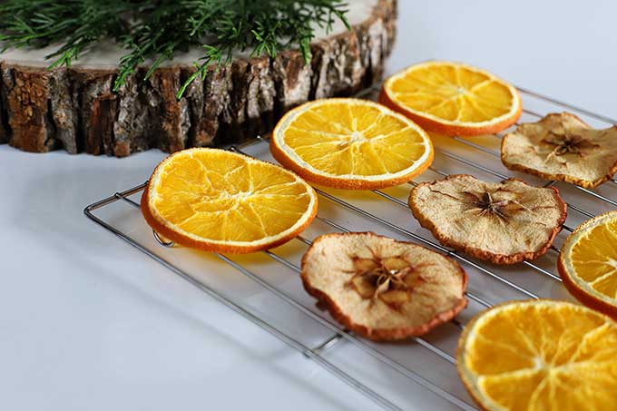 Drying apples and oranges for Christmas crafts