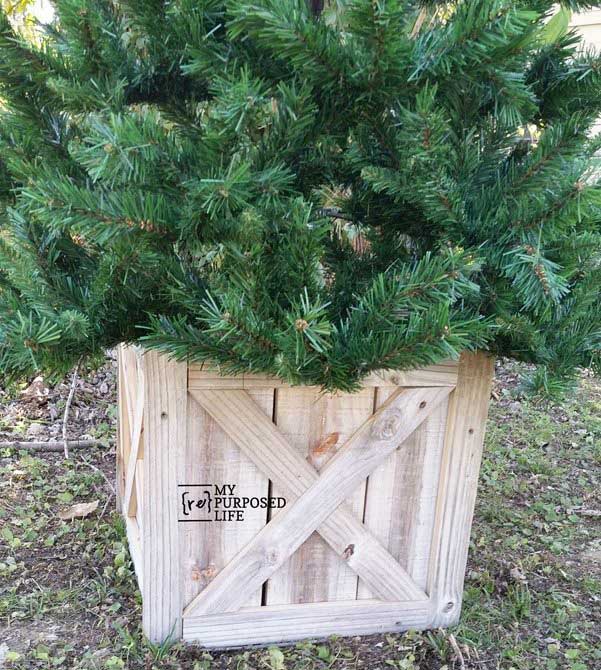 how to make a foldable wooden Christmas tree stand box